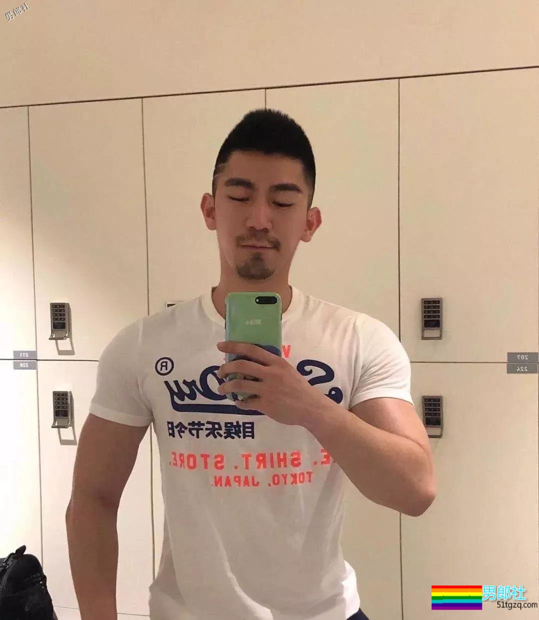 这是谁？长的糙帅，脾气又好，还很被动！ - 51虹马