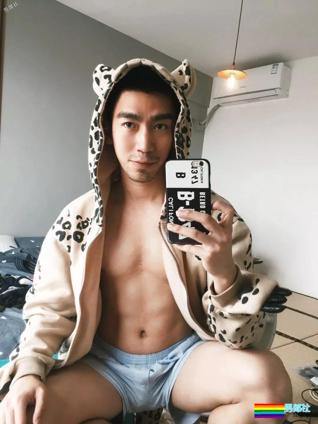 这是谁？长的糙帅，脾气又好，还很被动！ - 51虹马