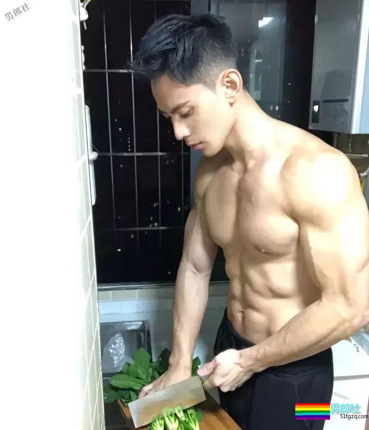 骗财骗炮？曾上康熙的健身私教马克遭学员爆猛料 - 51虹马