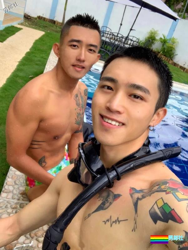 超帅网红肌肉男模，大长腿人鱼线石更照巨多，“下.海”拍片很吸睛！ - 51虹马