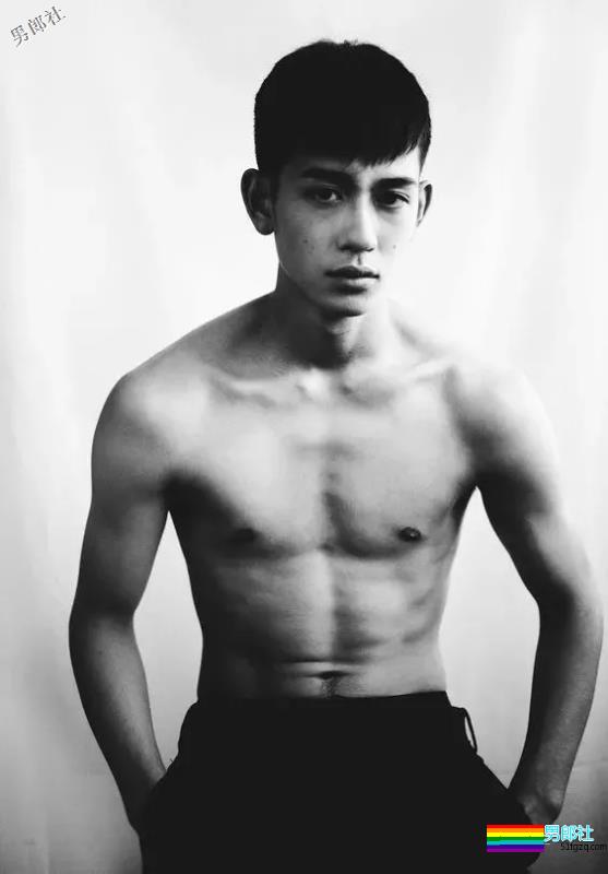 拥有冷酷禁欲脸的日本男模，我想温暖他的心！ - 51虹马