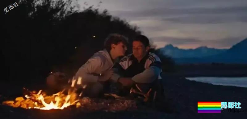 少年友谊下的暧昧情愫、同性情侣目睹杀人现场。。。 - 51虹马