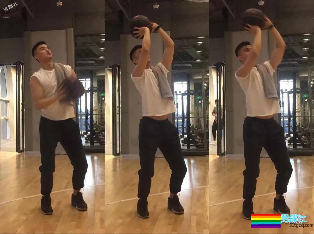 帅气体育生因名媛温泉合照走红！憨萌直小狼狗，长腿趬臀超吸睛！ - 51虹马