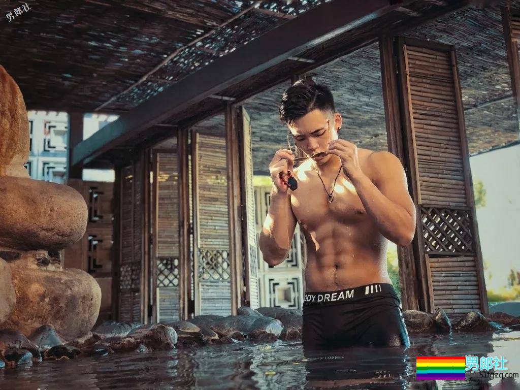 天菜正装私教爆肌公狗腰,和帅哥挤卫生间自拍,简直太会玩! - 51虹马 天菜正装私教爆肌公狗腰,和帅哥挤卫生间自拍,简直太会玩! - 51虹马