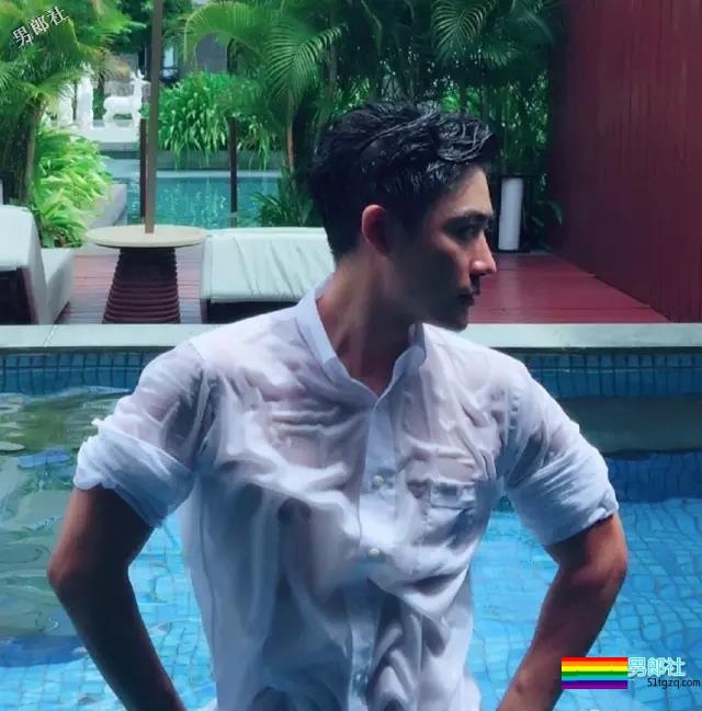 帅破天际！成都一民警湿身照太性感又火了！ - 51虹马