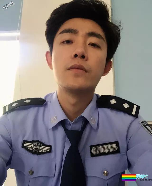 帅破天际！成都一民警湿身照太性感又火了！ - 51虹马