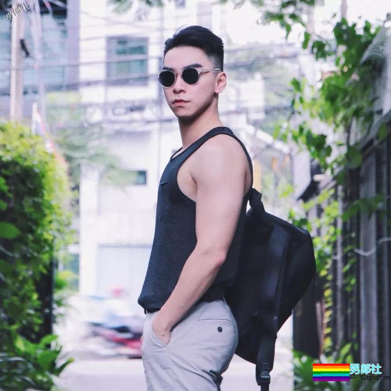 日本人出书教你摆姿势，动作比海澜之家还辣。 - 51虹马