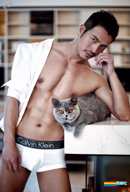 名媛李小兵与外国男友秀恩爱，网盘视频曾火爆网络 - 51虹马