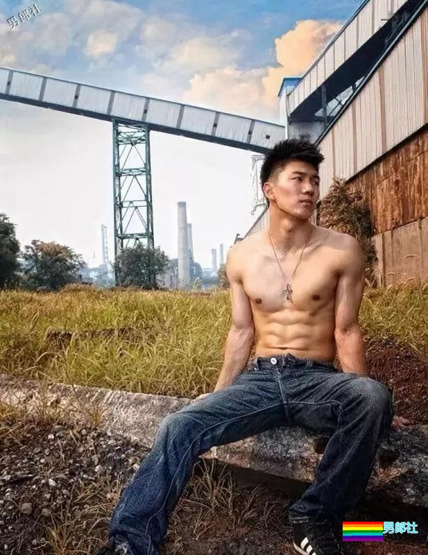 直男体育生被扎针！！额，怪喜欢的。 - 51虹马