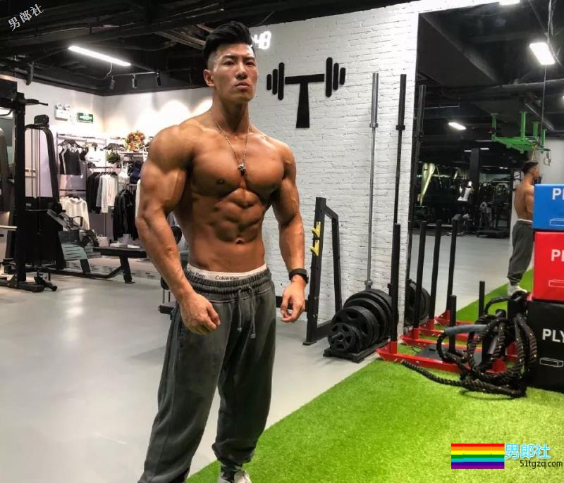 直男体育生被扎针！！额，怪喜欢的。 - 51虹马