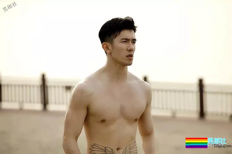 何炅力荐影帝偏爱！Man值爆表的硬派肌肉男友！ - 51虹马