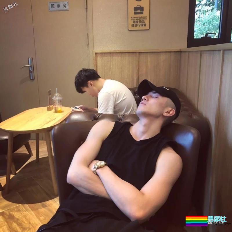 何炅力荐影帝偏爱!Man值爆表的硬派肌肉男友! - 51虹马 何炅力荐影帝偏爱!Man值爆表的硬派肌肉男友! - 51虹马