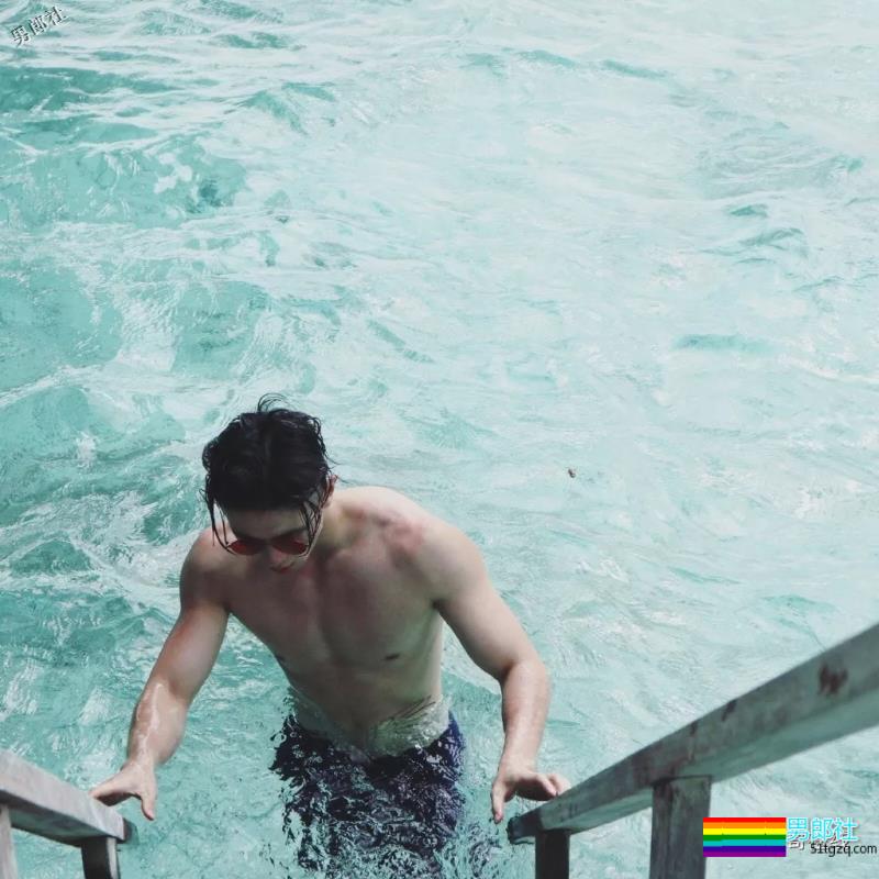 何炅力荐影帝偏爱！Man值爆表的硬派肌肉男友！ - 51虹马