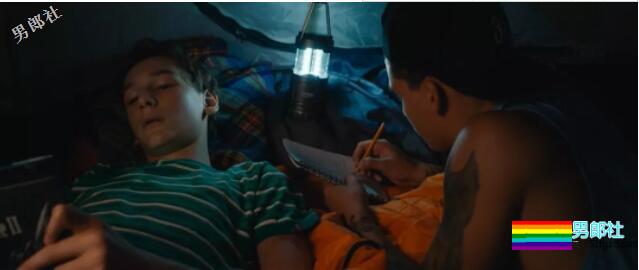 《最好的朋友》:友谊下的暧昧情愫 - 51虹马