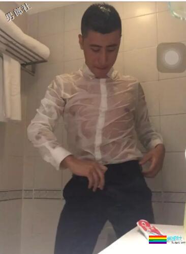 火遍gay圈的男人和重庆啊力一样作品充满了诱惑 - 51虹马 火遍gay圈的男人和重庆啊力一样作品充满了诱惑 - 51虹马