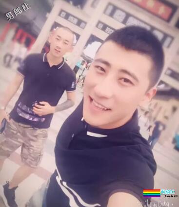 火遍gay圈的男人和重庆啊力一样作品充满了诱惑 - 51虹马 火遍gay圈的男人和重庆啊力一样作品充满了诱惑 - 51虹马