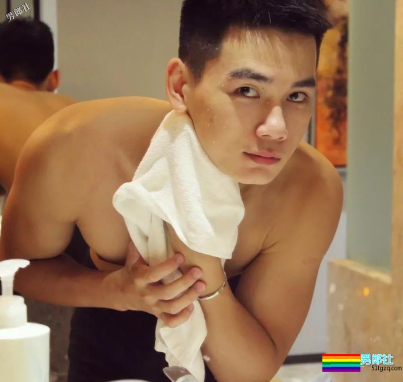 开年大戏！当红同志情侣分手！网传攀上了刘姥姥？ - 51虹马