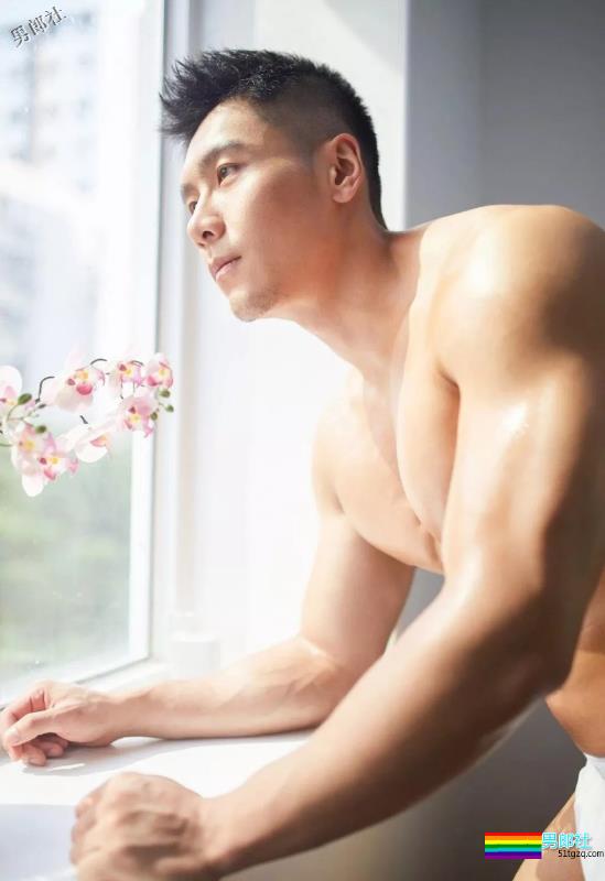 开年大戏！当红同志情侣分手！网传攀上了刘姥姥？ - 51虹马