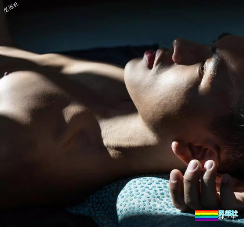 都快撑爆了,188.CM大长腿 帅哥实力不俗! - 51虹马 都快撑爆了,188.CM大长腿 帅哥实力不俗! - 51虹马