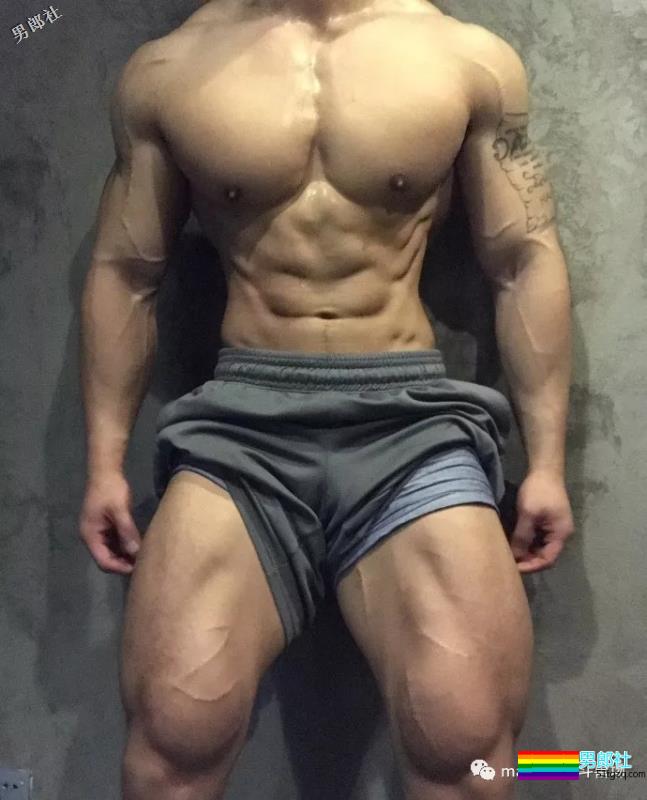 9好大的现实版金刚芭比！ - 51虹马