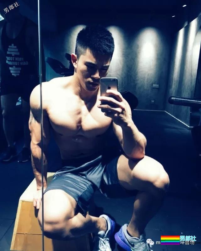 9好大的现实版金刚芭比！ - 51虹马