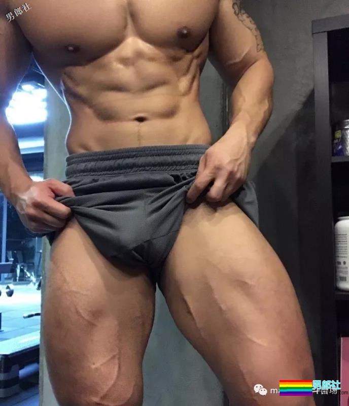 9好大的现实版金刚芭比！ - 51虹马