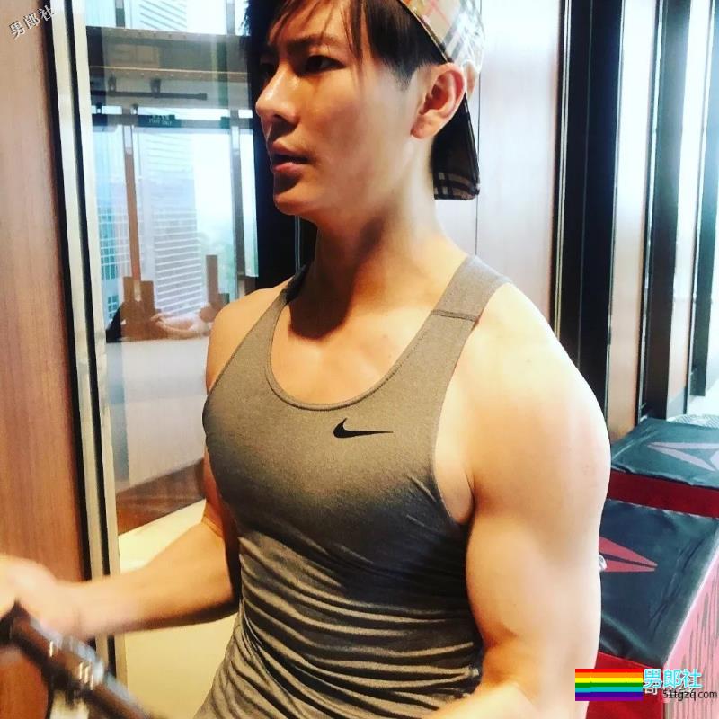 元气小哥清爽帅气感十足，这个“别人家的孩子”撩到你了么？ - 51虹马