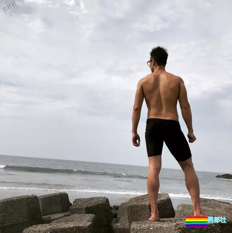 筋肉忠犬颜值成谜，押大还是押小呢？ - 51虹马