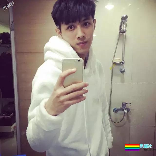 帅气小鲜肉力挺同志婚姻合法！ - 51虹马