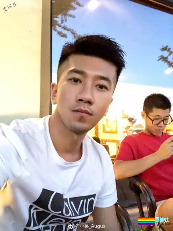 网红情侣自曝三人同行，比起视频这些事你更应该关注 - 51虹马