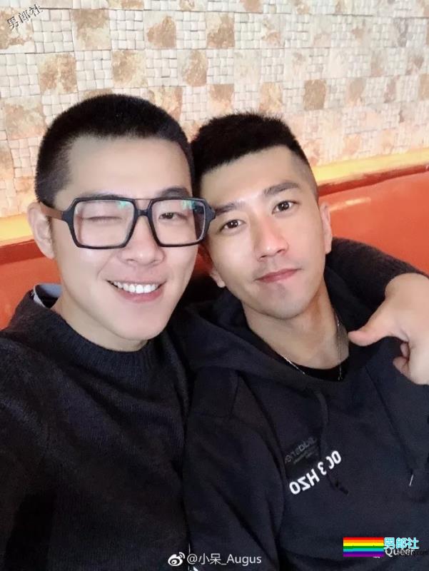 网红情侣自曝三人同行,比起视频这些事你更应该关注 - 51虹马 网红情侣自曝三人同行,比起视频这些事你更应该关注 - 51虹马