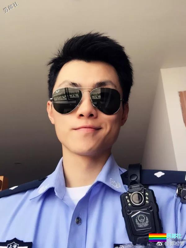 民警出卖色相抓犯人？网友直呼：我可以/想犯罪！ - 51虹马