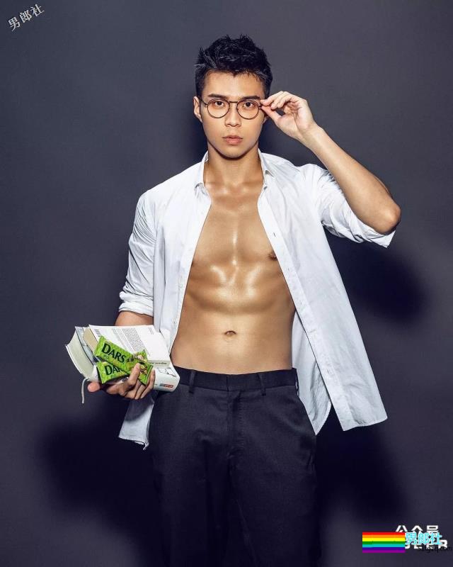 他为金主做这么大贡献，奶凶奶凶的小身板谁不爱呢? - 51虹马