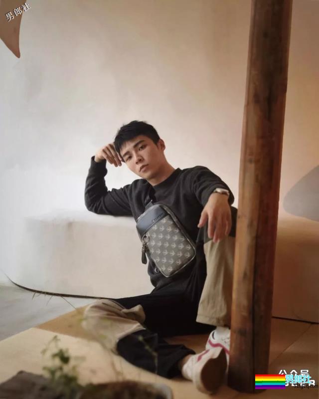 他为金主做这么大贡献，奶凶奶凶的小身板谁不爱呢? - 51虹马