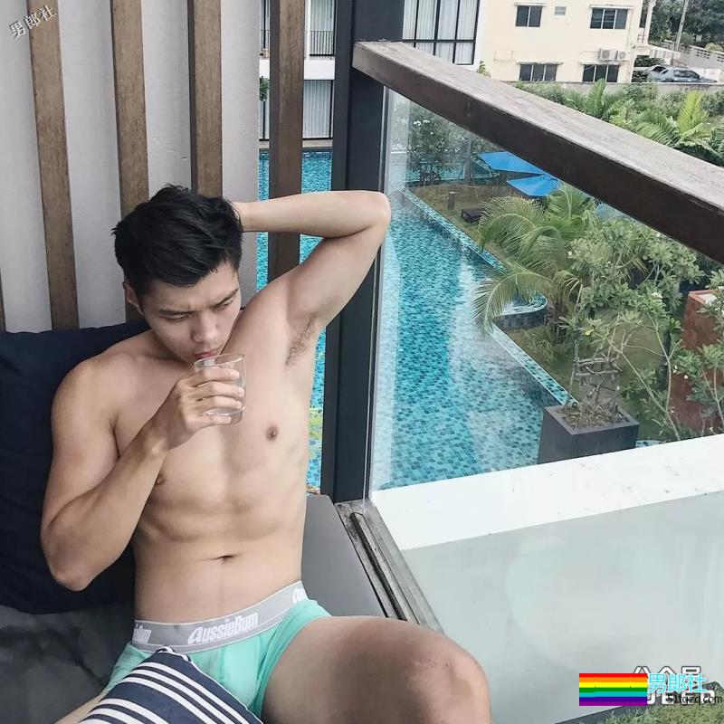 他为金主做这么大贡献，奶凶奶凶的小身板谁不爱呢? - 51虹马