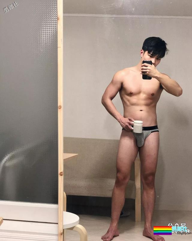 他为金主做这么大贡献，奶凶奶凶的小身板谁不爱呢? - 51虹马