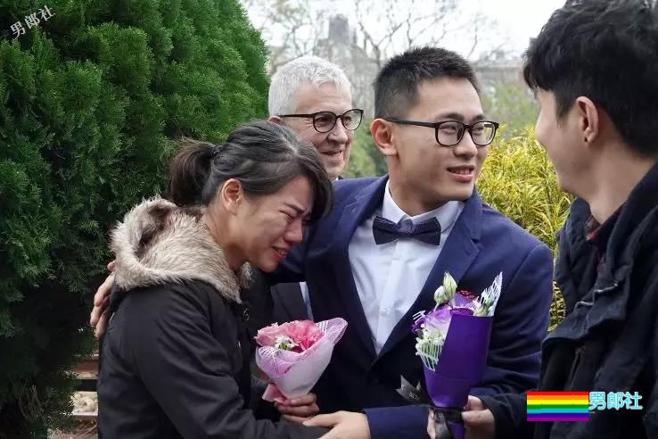 台湾同性爷孙恋：男男忘年恋步入礼堂 - 51虹马