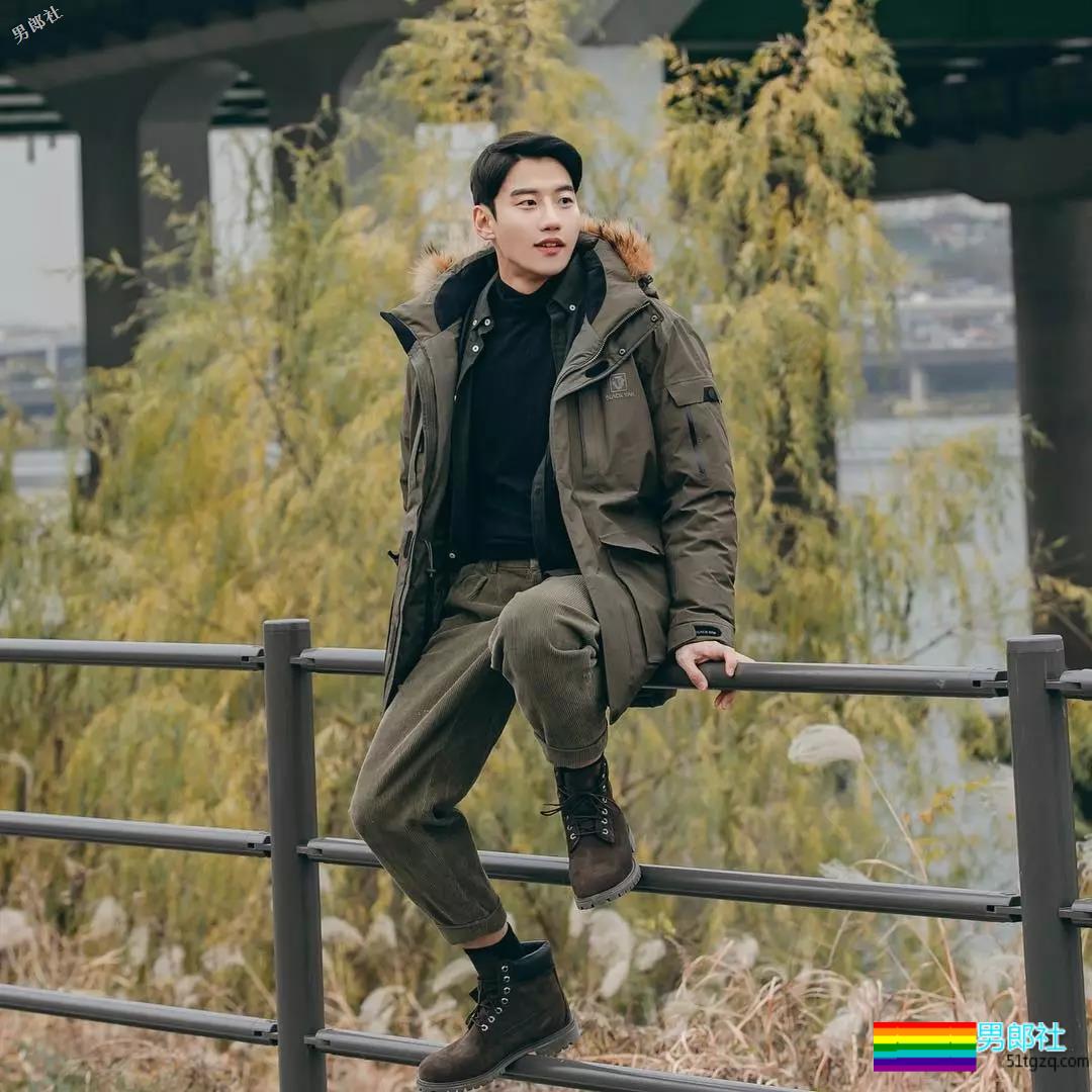 大鼻子和公狗腰，还有天赐大长腿的体育生身材不要太撩人! - 51虹马