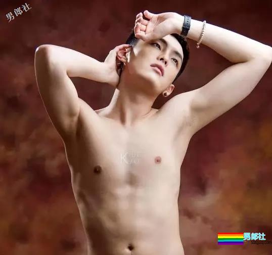 帅气的空少.更衣室里竟然做1 - 51虹马 帅气的空少.更衣室里竟然做1 - 51虹马