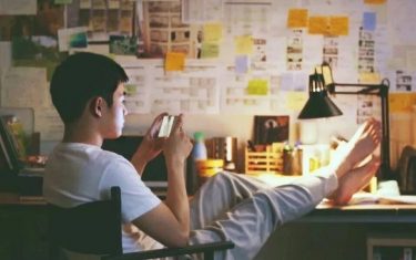 你们背后议论我，就因为我是一个有钱的gay？ - 51虹马