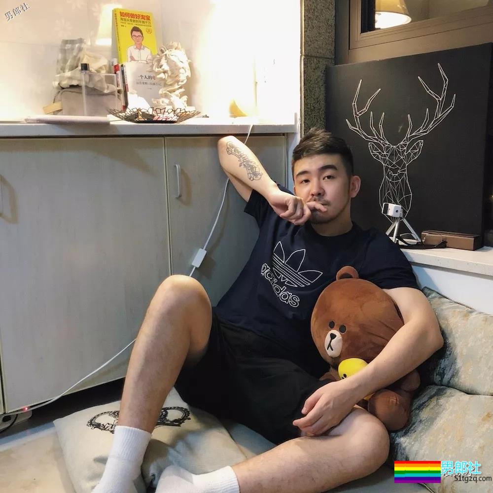 专访Max：经常被当做0是怎样的体验 - 51虹马