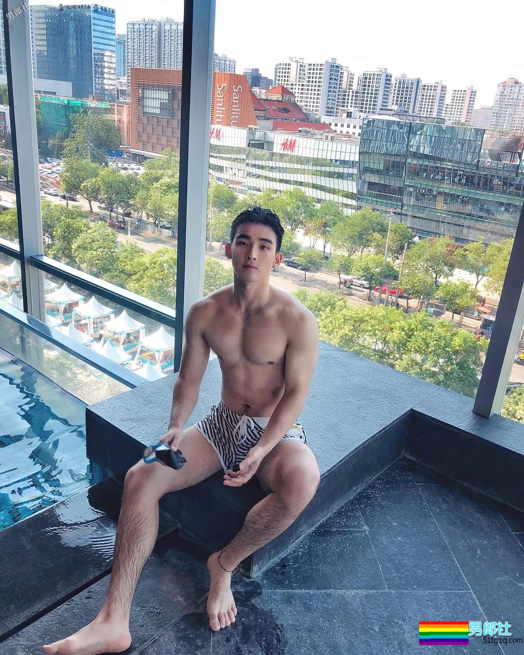 姿势超多！奶凶硬照！ - 51虹马