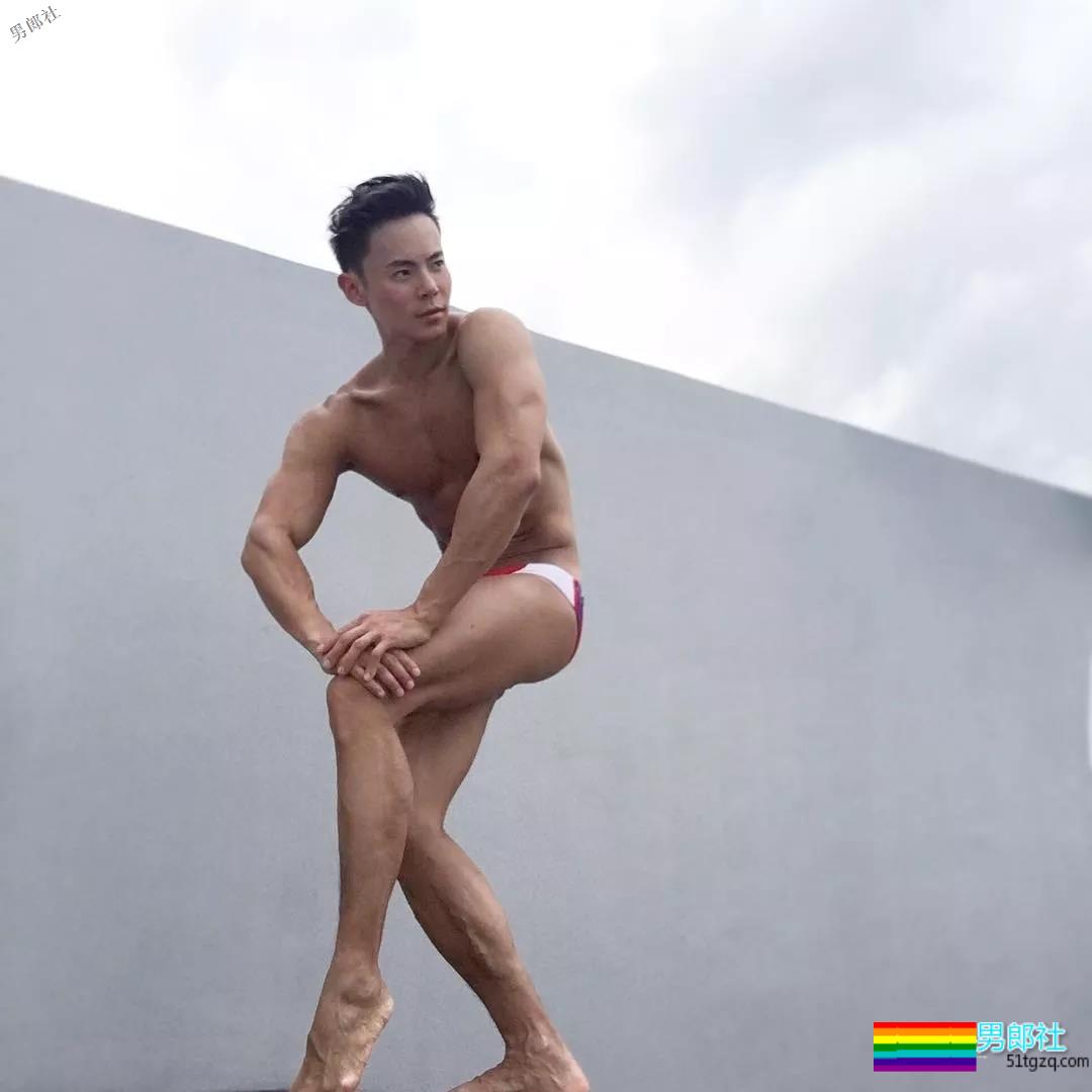 健体俊男肌霸泳裤秀，每一寸肌肉都是亮点，大饱眼福！ - 51虹马