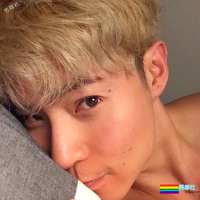 健体俊男肌霸泳裤秀，每一寸肌肉都是亮点，大饱眼福！ - 51虹马