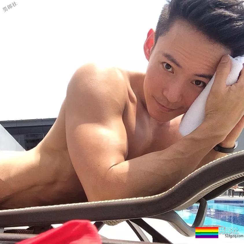 健体俊男肌霸泳裤秀，每一寸肌肉都是亮点，大饱眼福！ - 51虹马