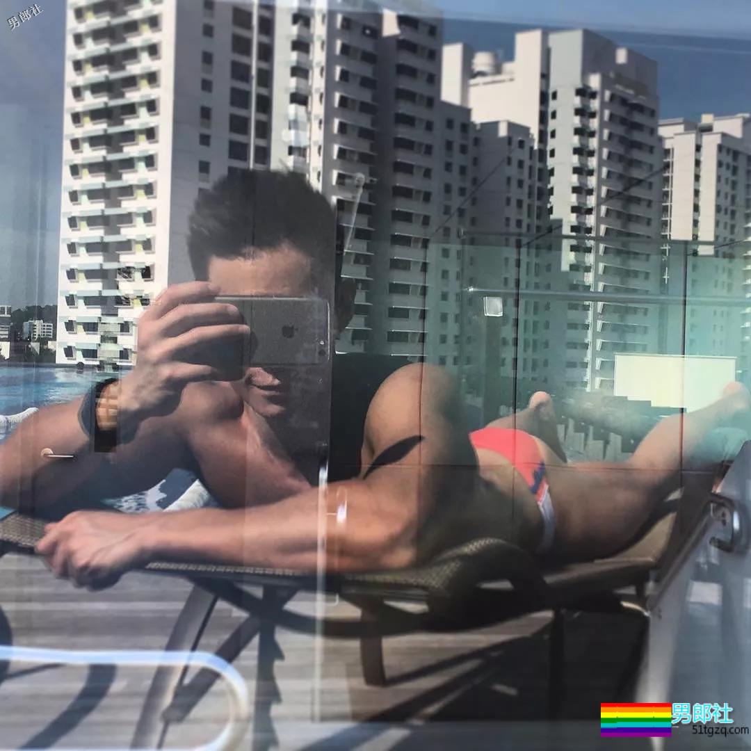 健体俊男肌霸泳裤秀，每一寸肌肉都是亮点，大饱眼福！ - 51虹马