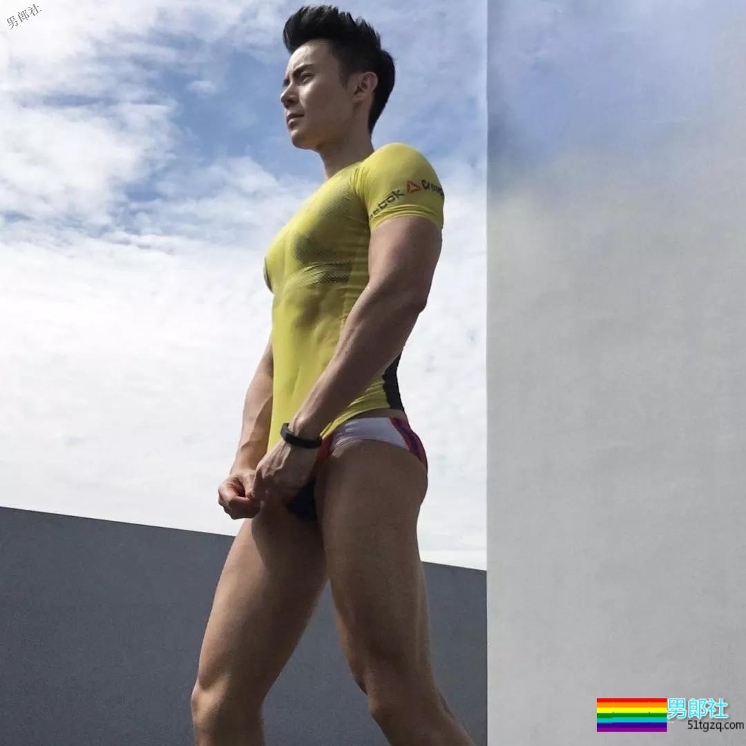 健体俊男肌霸泳裤秀，每一寸肌肉都是亮点，大饱眼福！ - 51虹马