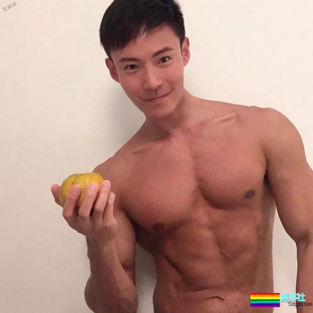 健体俊男肌霸泳裤秀，每一寸肌肉都是亮点，大饱眼福！ - 51虹马