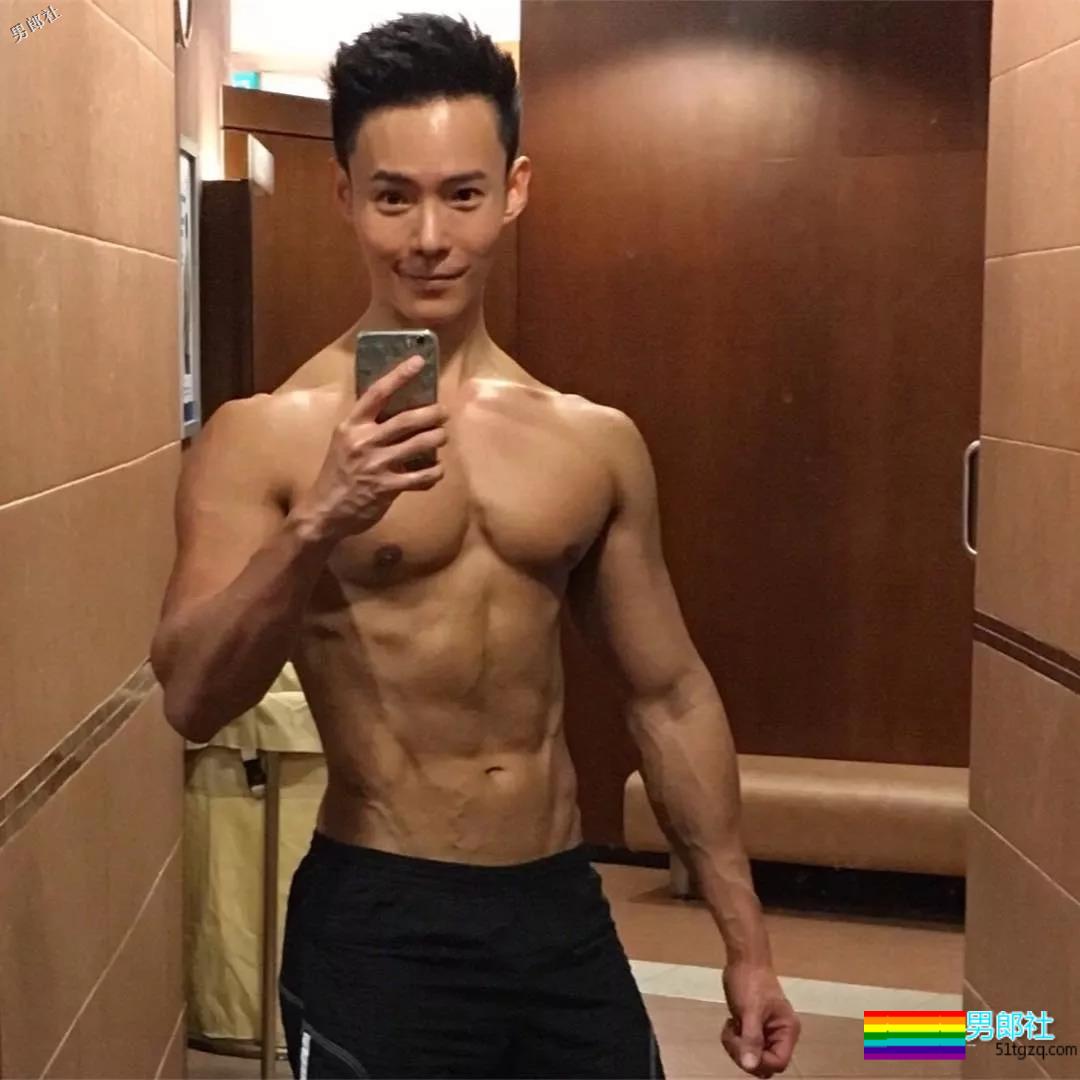 健体俊男肌霸泳裤秀，每一寸肌肉都是亮点，大饱眼福！ - 51虹马