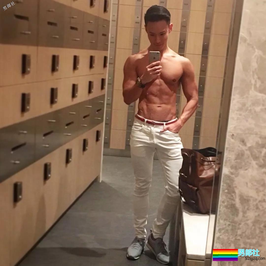 健体俊男肌霸泳裤秀，每一寸肌肉都是亮点，大饱眼福！ - 51虹马